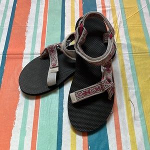 Teva Women's  Universal Original Comfort Strappy Sandals Size 10